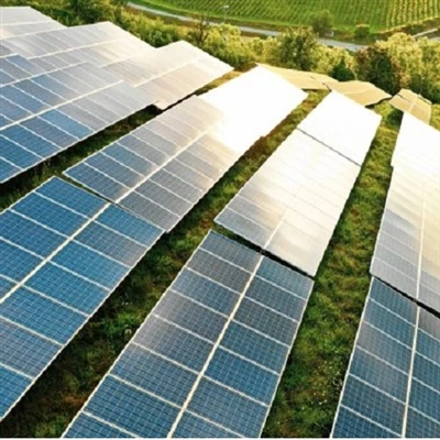 Storskala lagringsprosjekter som bruker ren energi som vind og sol kan aksele...
