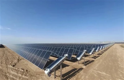 Kina-Grønt samarbeid i Sentral-Asia: Kinesisk-Byggede rene energiprosjekter P...